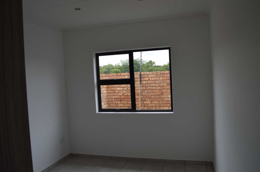 2 Bedroom Property for Sale in Brackendowns Gauteng
