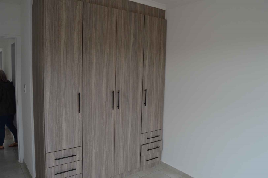 2 Bedroom Property for Sale in Brackendowns Gauteng