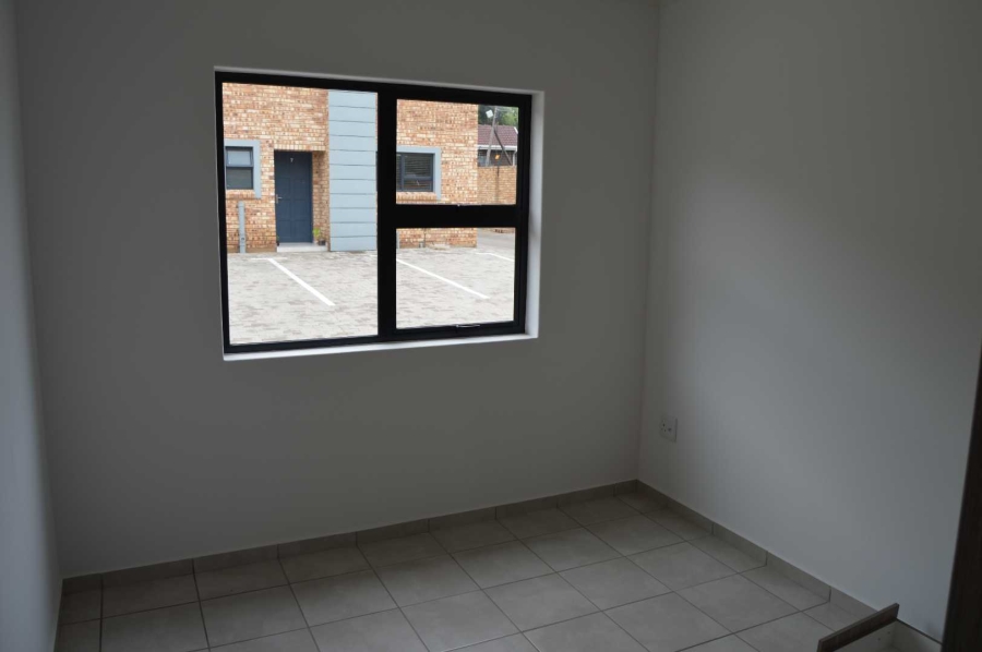 2 Bedroom Property for Sale in Brackendowns Gauteng