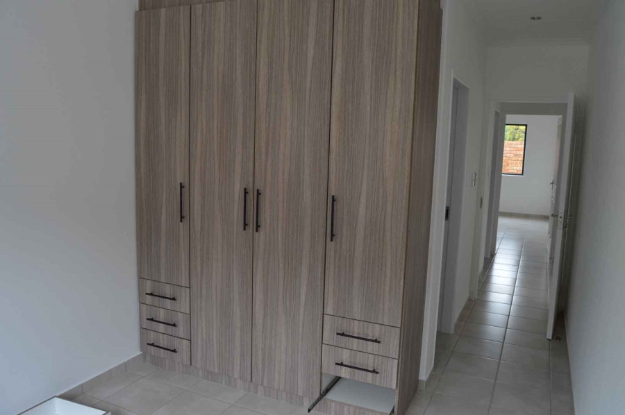 2 Bedroom Property for Sale in Brackendowns Gauteng