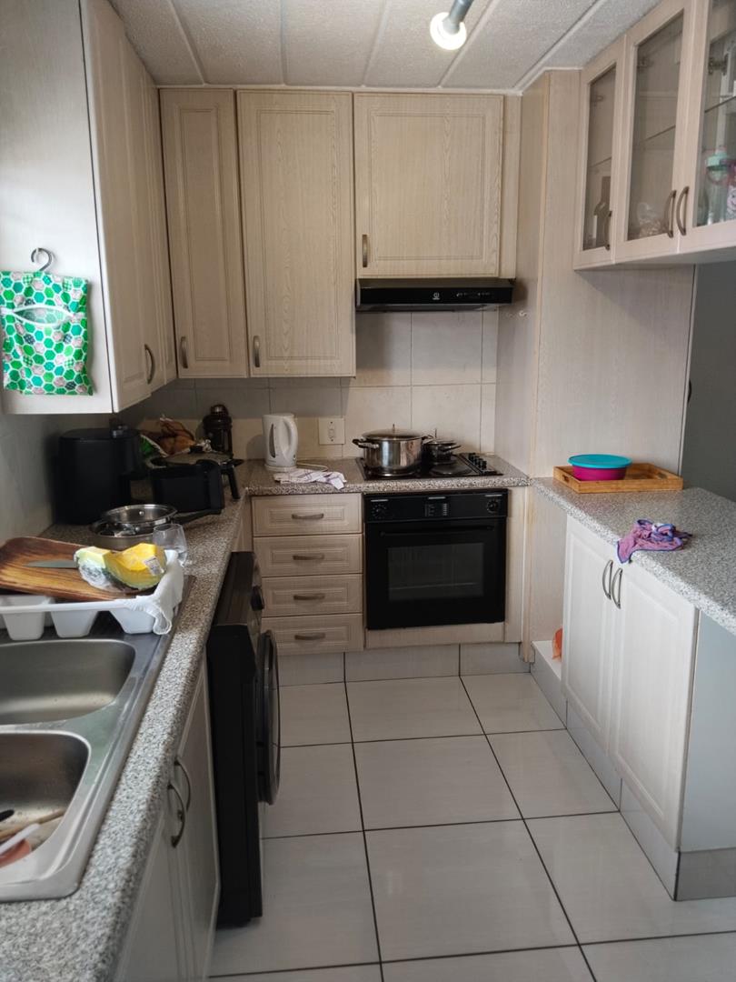 2 Bedroom Property for Sale in Liefde en Vrede Gauteng