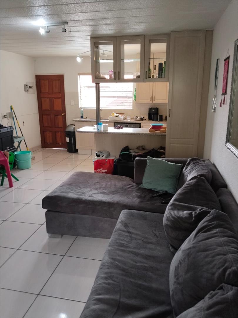 2 Bedroom Property for Sale in Liefde en Vrede Gauteng