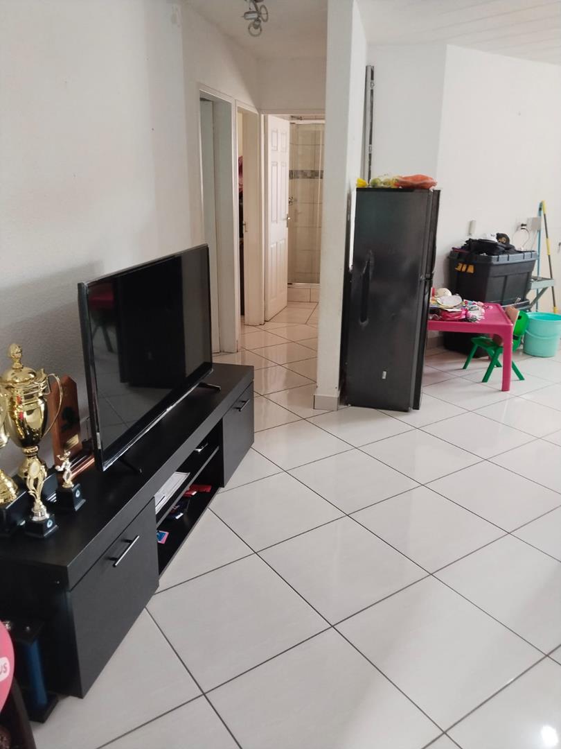 2 Bedroom Property for Sale in Liefde en Vrede Gauteng