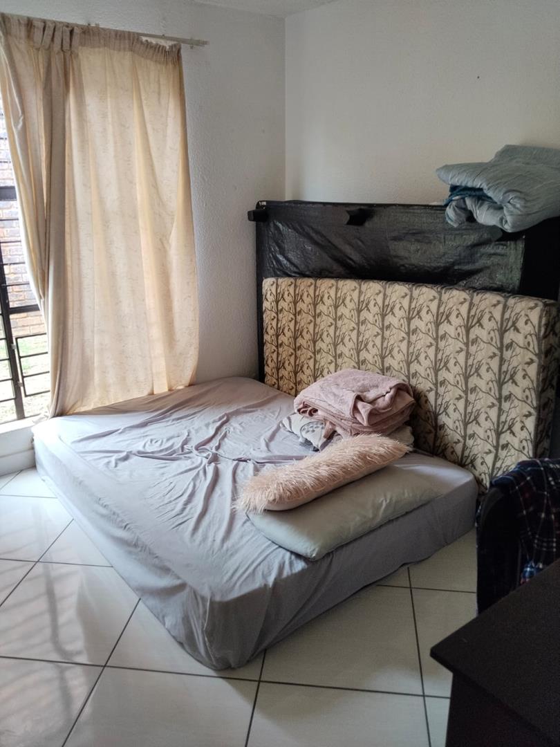 2 Bedroom Property for Sale in Liefde en Vrede Gauteng