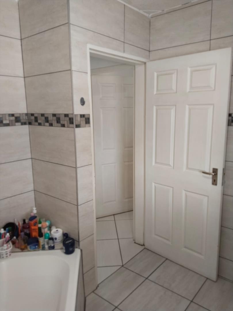 2 Bedroom Property for Sale in Liefde en Vrede Gauteng