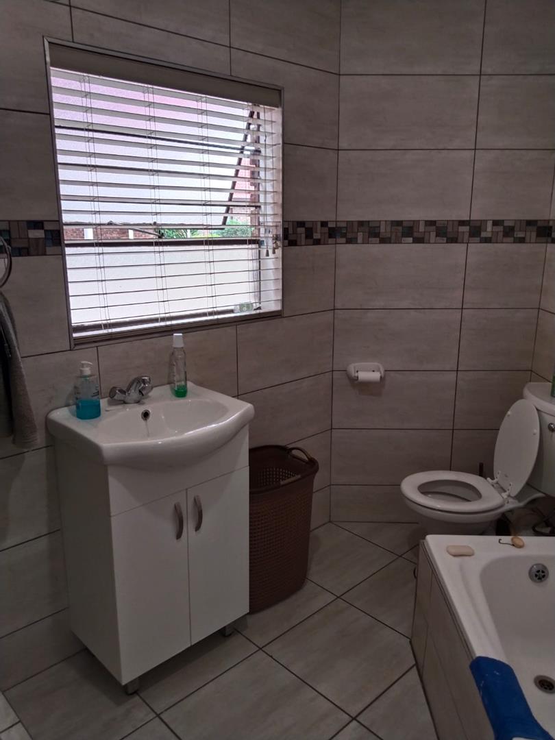 2 Bedroom Property for Sale in Liefde en Vrede Gauteng