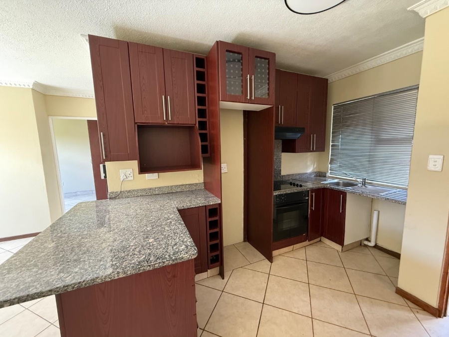 2 Bedroom Property for Sale in Hurlyvale Gauteng