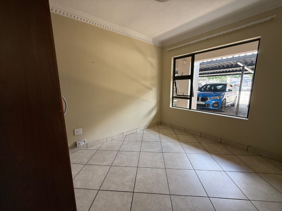 2 Bedroom Property for Sale in Hurlyvale Gauteng