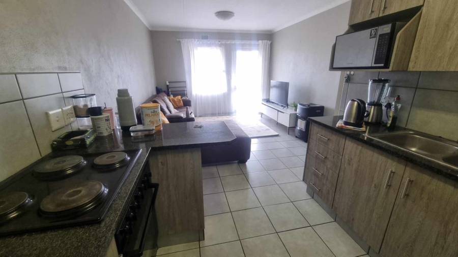 2 Bedroom Property for Sale in Heuweloord Gauteng