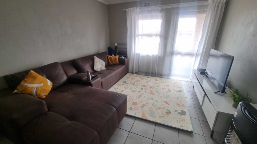 2 Bedroom Property for Sale in Heuweloord Gauteng