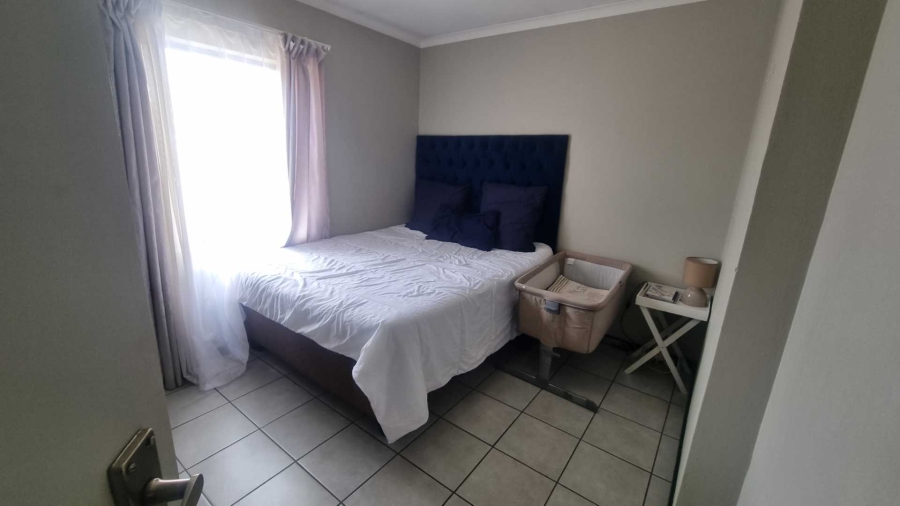 2 Bedroom Property for Sale in Heuweloord Gauteng