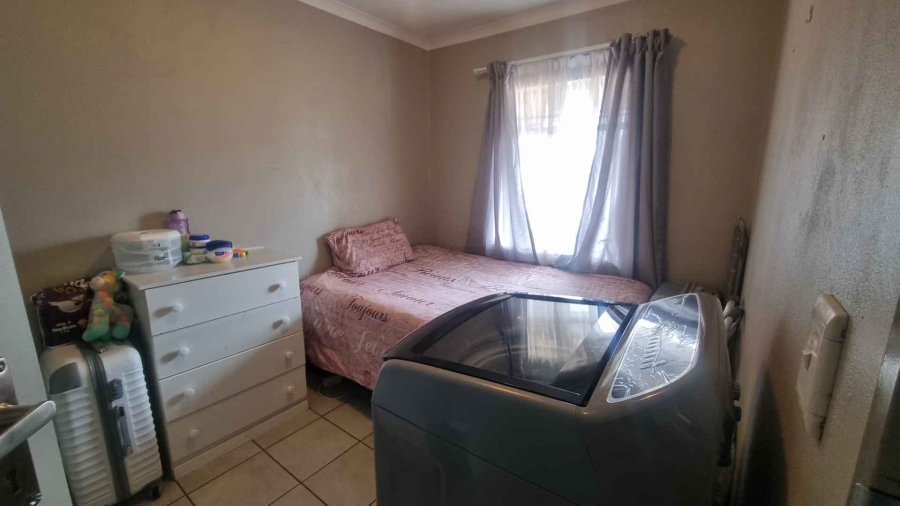 2 Bedroom Property for Sale in Heuweloord Gauteng