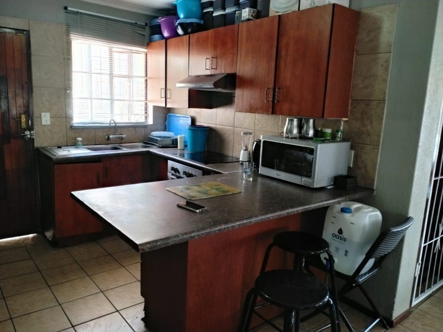 3 Bedroom Property for Sale in Olievenhoutbosch Gauteng