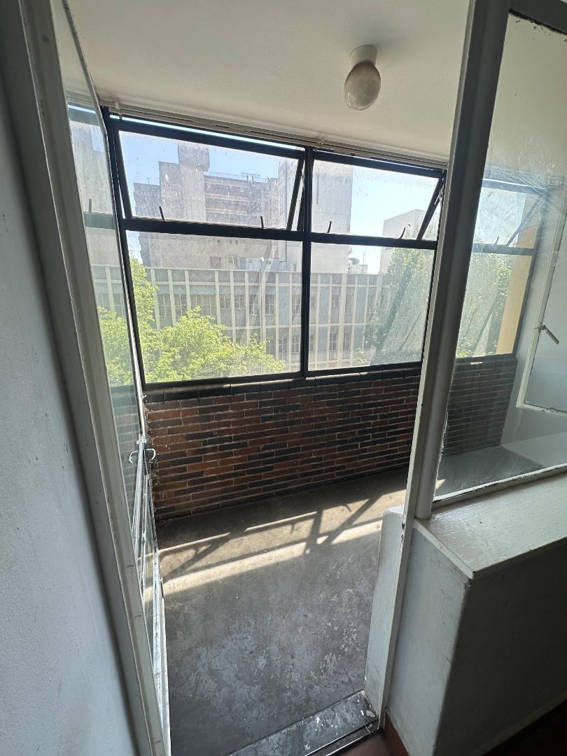 To Let 1 Bedroom Property for Rent in Hillbrow Gauteng