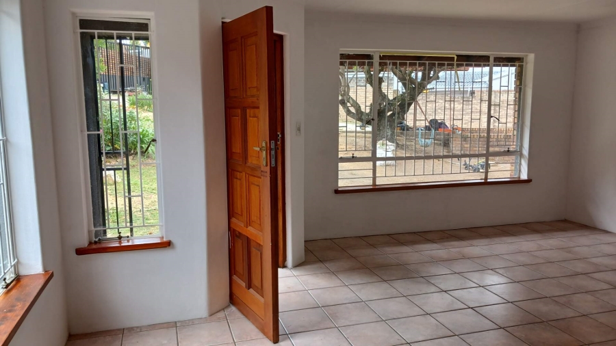 To Let 3 Bedroom Property for Rent in Hurlingham Manor Gauteng