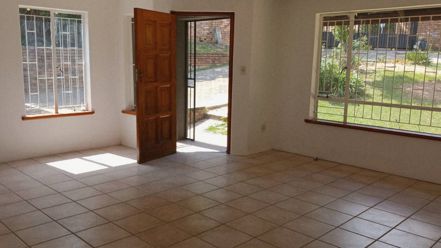 To Let 3 Bedroom Property for Rent in Hurlingham Manor Gauteng