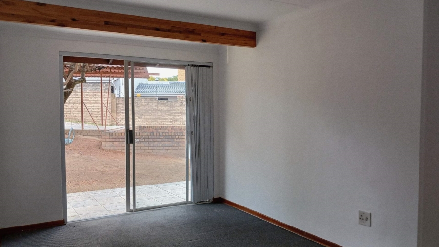 To Let 3 Bedroom Property for Rent in Hurlingham Manor Gauteng