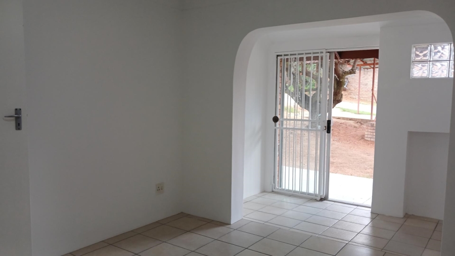 To Let 3 Bedroom Property for Rent in Hurlingham Manor Gauteng