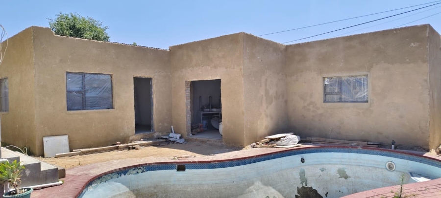 3 Bedroom Property for Sale in Roseacres Gauteng