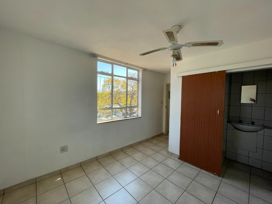 1 Bedroom Property for Sale in Hatfield Gauteng