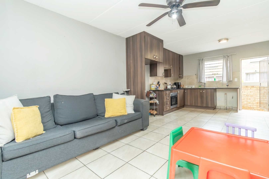 3 Bedroom Property for Sale in Wilgeheuwel Gauteng