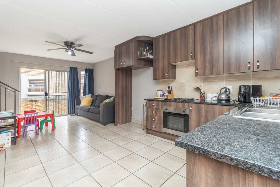 3 Bedroom Property for Sale in Wilgeheuwel Gauteng