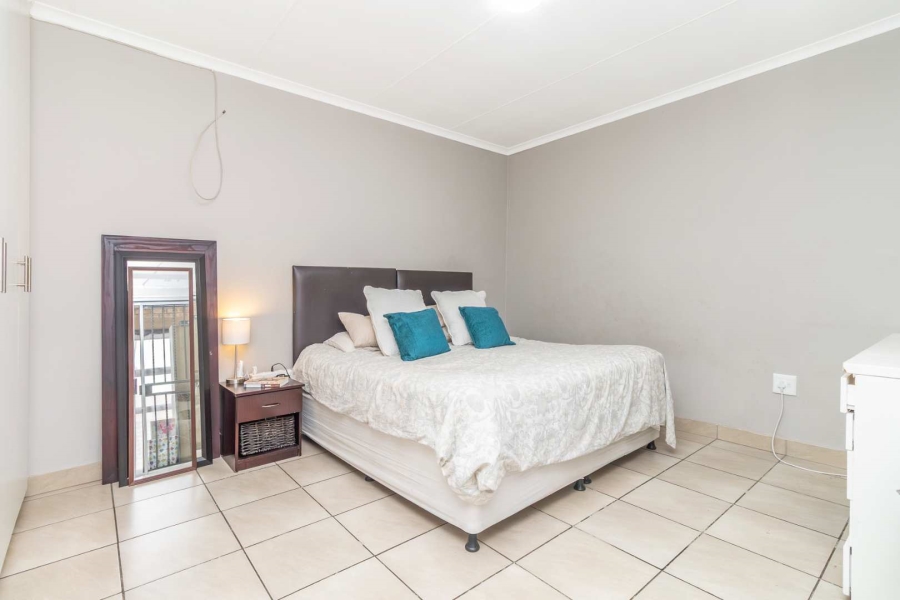 3 Bedroom Property for Sale in Wilgeheuwel Gauteng