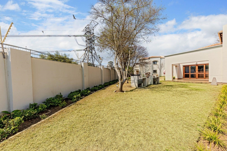 2 Bedroom Property for Sale in Paulshof Gauteng
