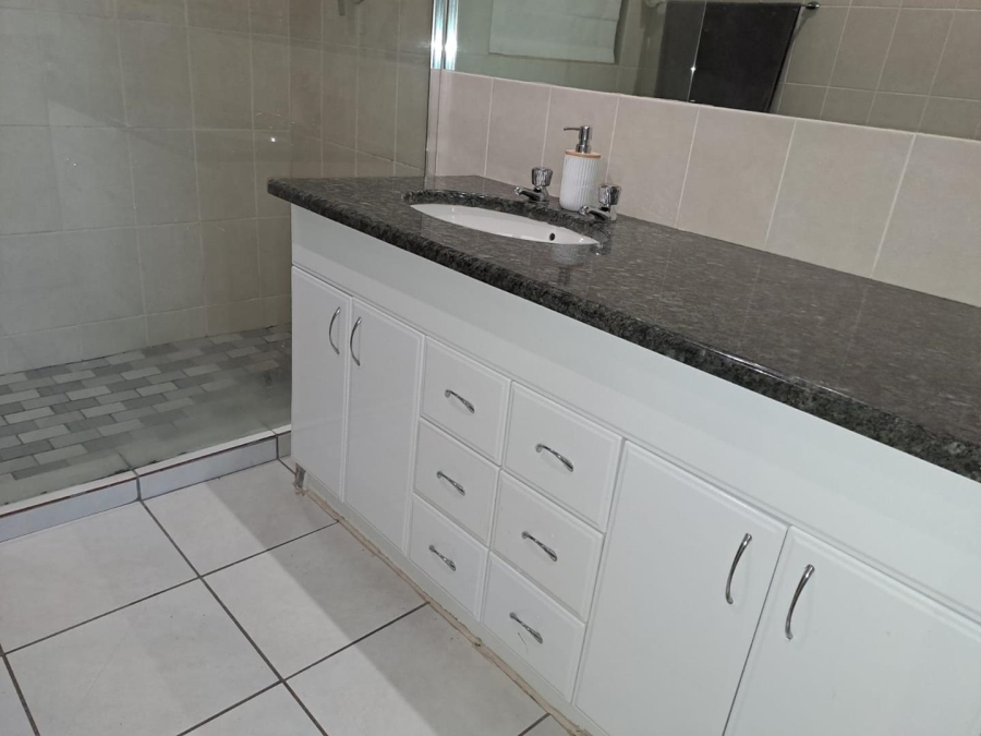 To Let 1 Bedroom Property for Rent in Morningside Gauteng