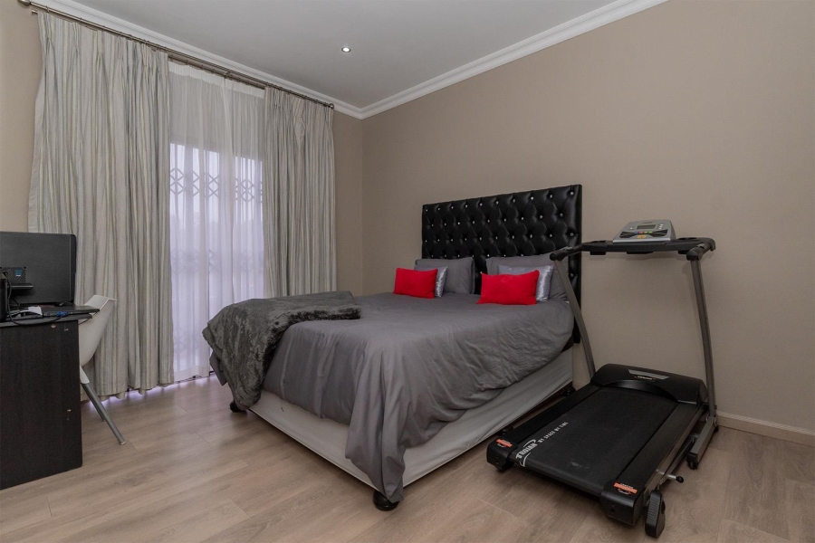 3 Bedroom Property for Sale in Van Riebeeck Park Gauteng