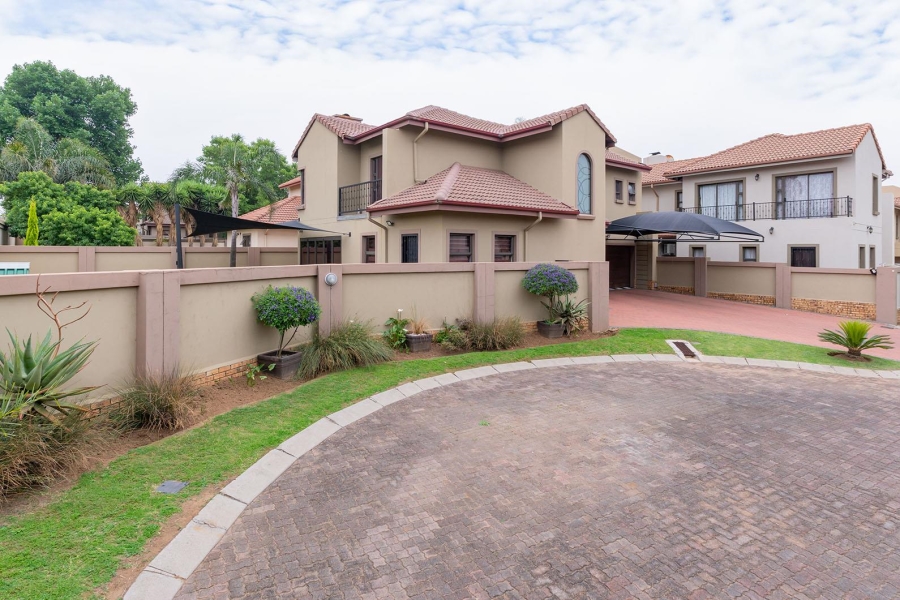 3 Bedroom Property for Sale in Van Riebeeck Park Gauteng