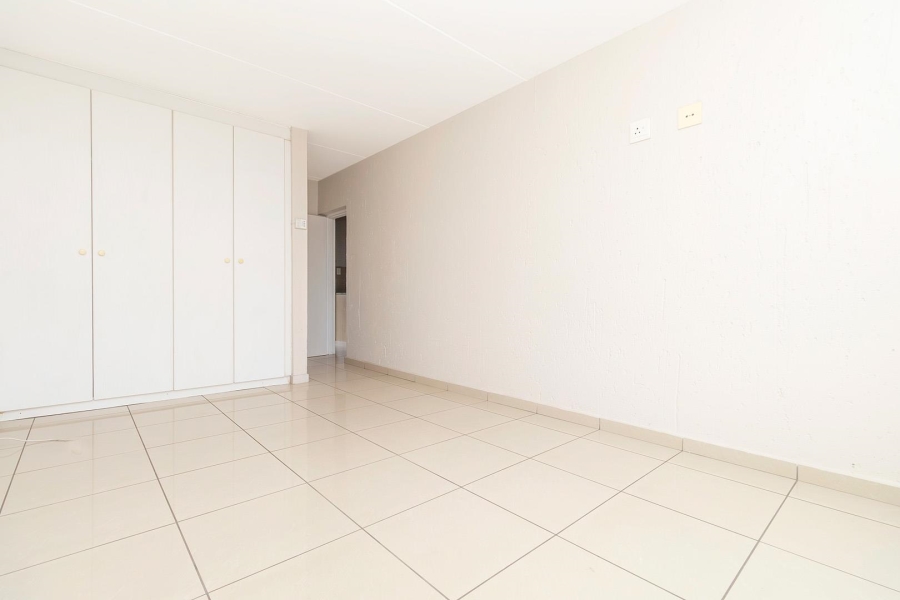 2 Bedroom Property for Sale in Paulshof Gauteng