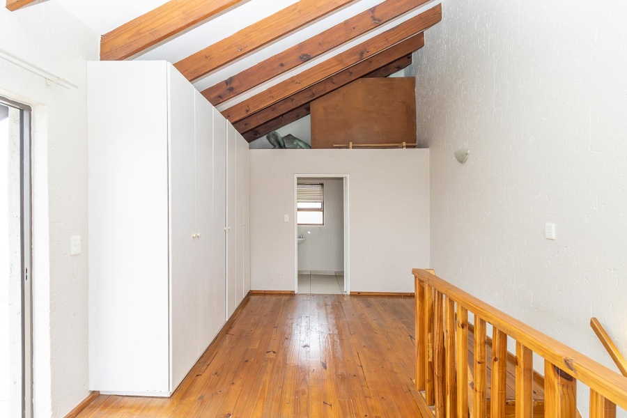 2 Bedroom Property for Sale in Paulshof Gauteng