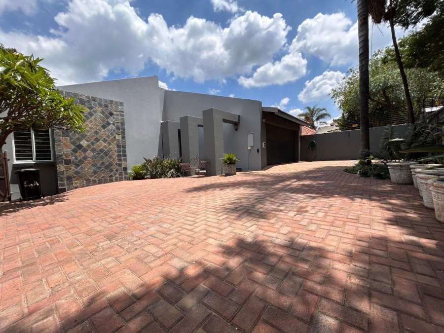 3 Bedroom Property for Sale in New Redruth Gauteng