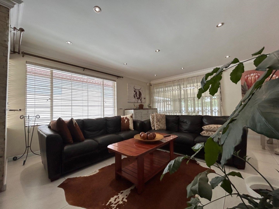 3 Bedroom Property for Sale in New Redruth Gauteng