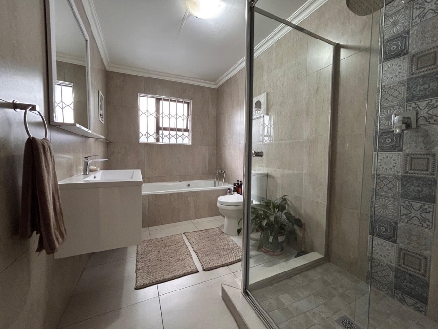 3 Bedroom Property for Sale in New Redruth Gauteng