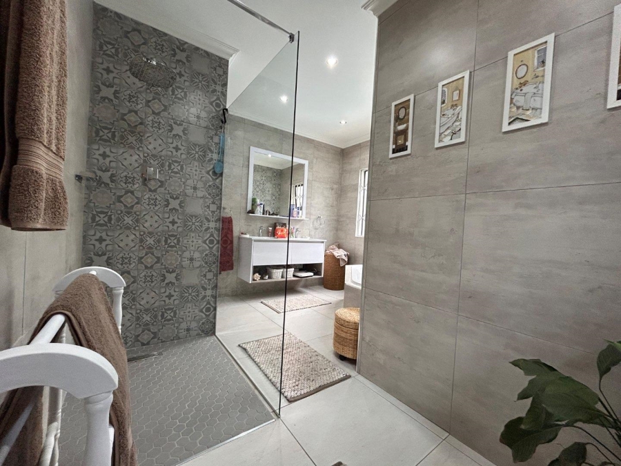 3 Bedroom Property for Sale in New Redruth Gauteng