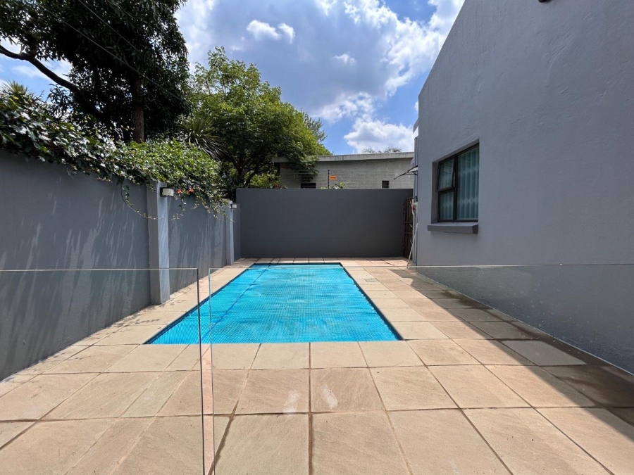 3 Bedroom Property for Sale in New Redruth Gauteng