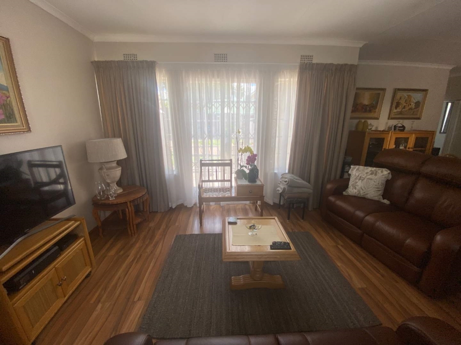 2 Bedroom Property for Sale in Verwoerdpark Gauteng