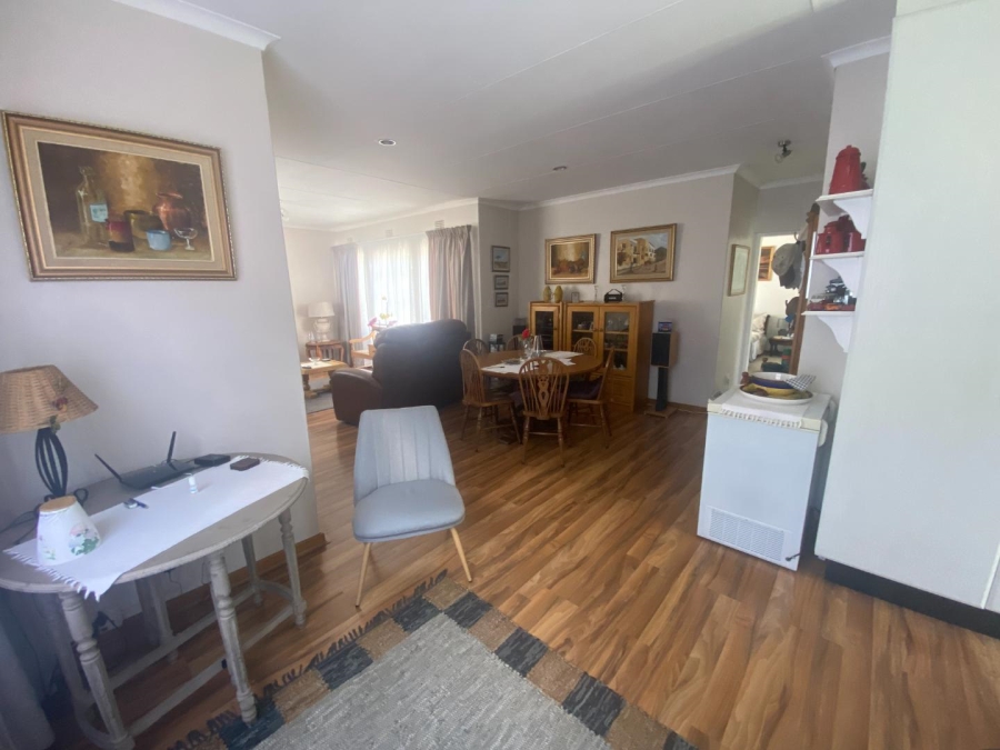 2 Bedroom Property for Sale in Verwoerdpark Gauteng