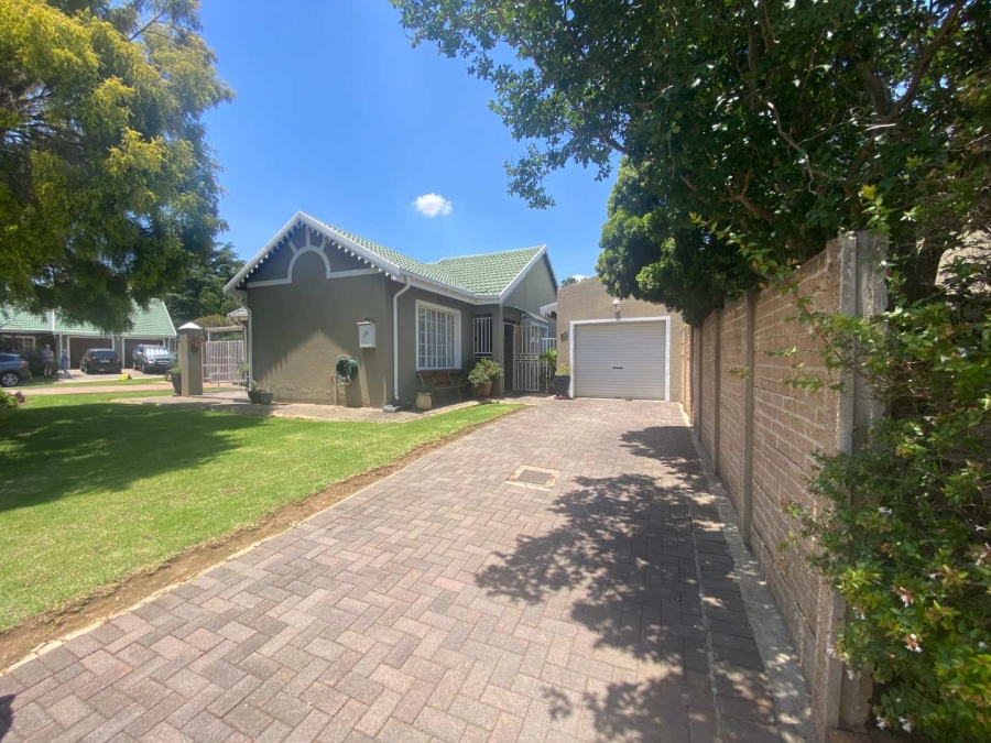 2 Bedroom Property for Sale in Verwoerdpark Gauteng