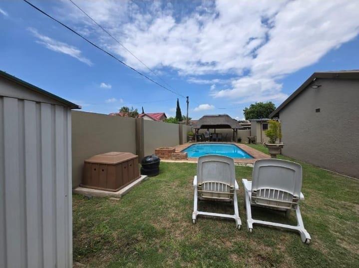 3 Bedroom Property for Sale in Evans Park Gauteng