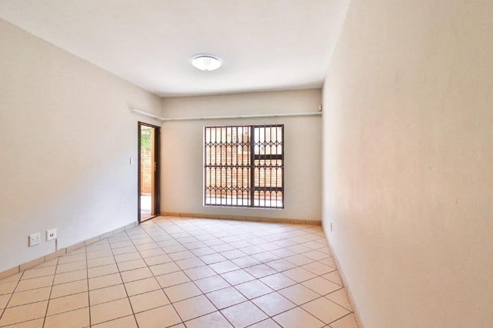 2 Bedroom Property for Sale in Winchester Hills Ext 3 Gauteng