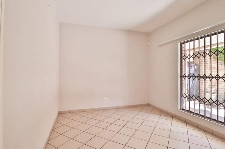 2 Bedroom Property for Sale in Winchester Hills Ext 3 Gauteng