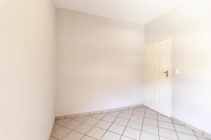 2 Bedroom Property for Sale in Winchester Hills Ext 3 Gauteng