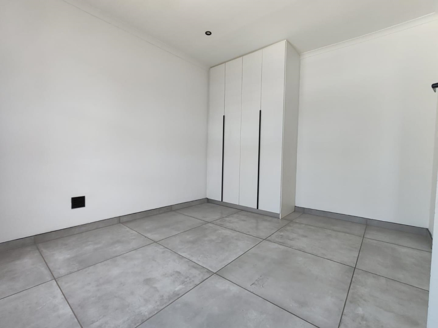 3 Bedroom Property for Sale in Lakefield Gauteng