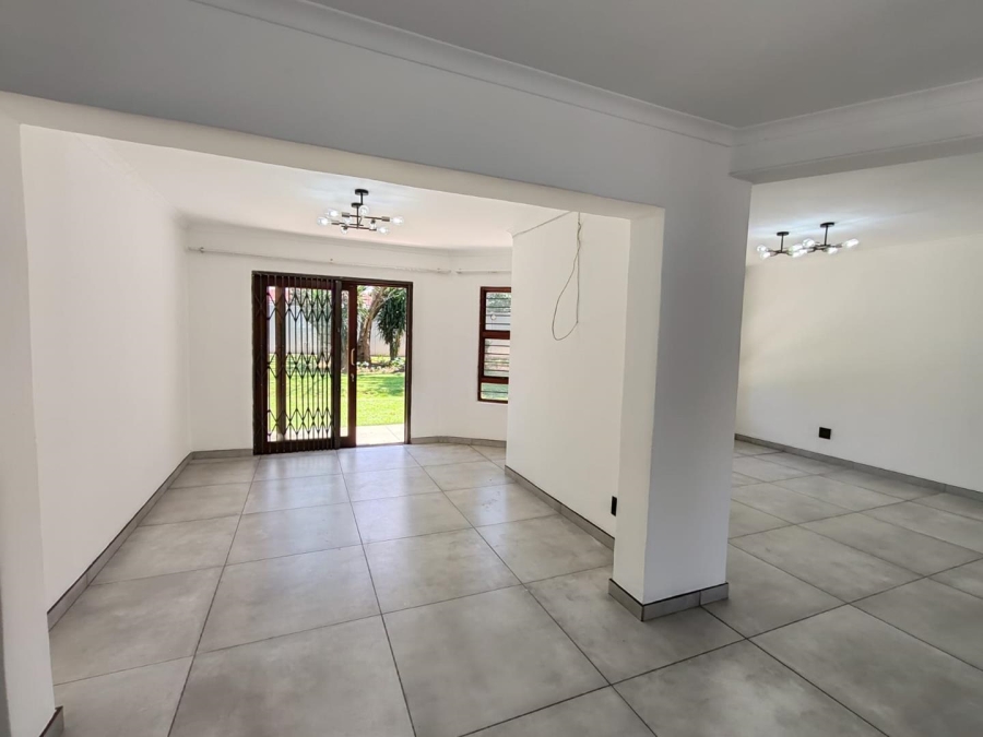 3 Bedroom Property for Sale in Lakefield Gauteng