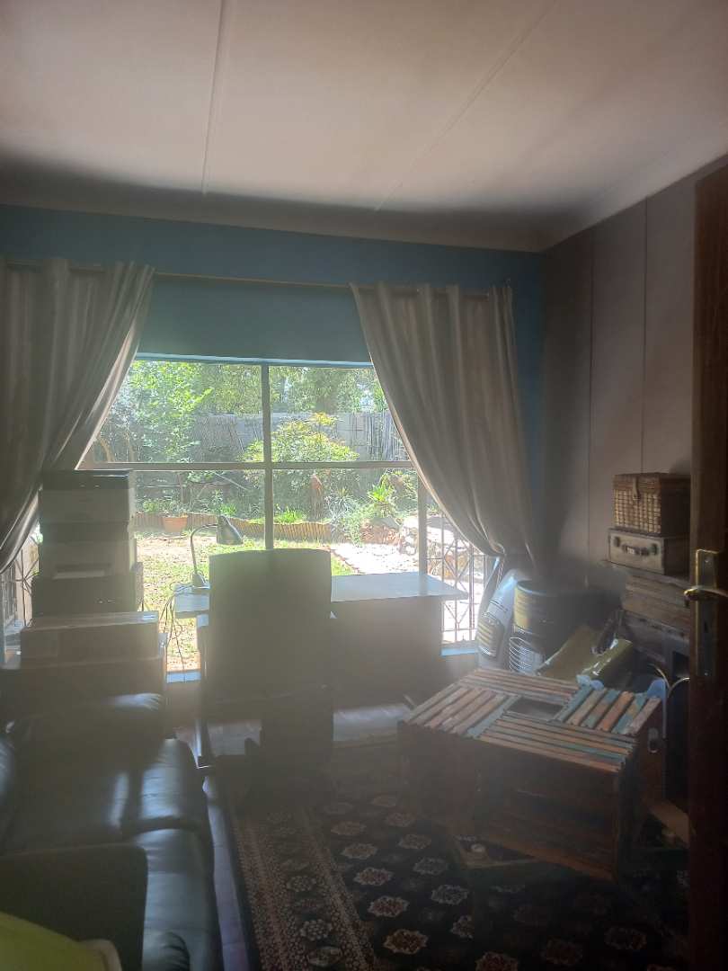 4 Bedroom Property for Sale in Farrarmere Gauteng