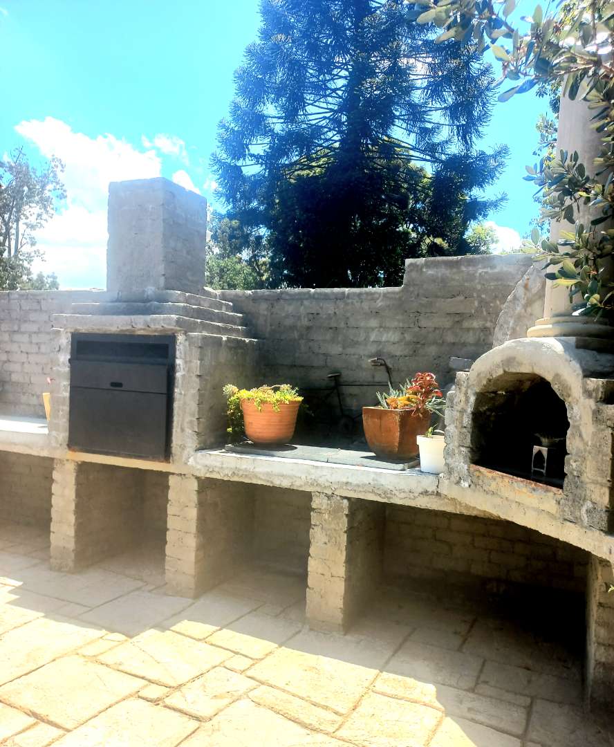 4 Bedroom Property for Sale in Farrarmere Gauteng