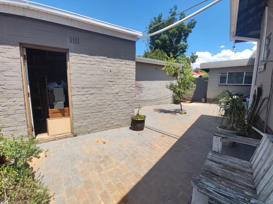 4 Bedroom Property for Sale in Farrarmere Gauteng